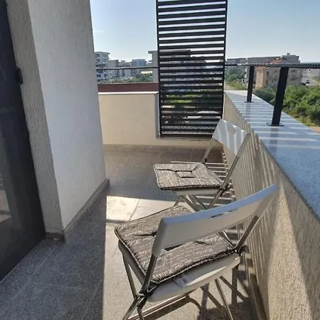 Apartament Monden ApartHotel Mamaia Nord 2 minute de plaja Năvodari